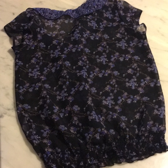 Woman’s  blouse size 12 - Picture 7 of 11